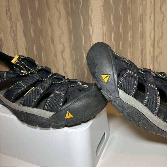 Keen Newport H2 Men's 14 Water Hiking Closed Toe Sandals Athletic 1001907 Black - Picture 8 of 15